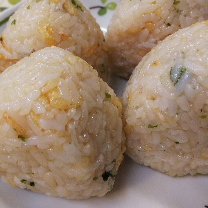 天かすで天むす風おにぎり